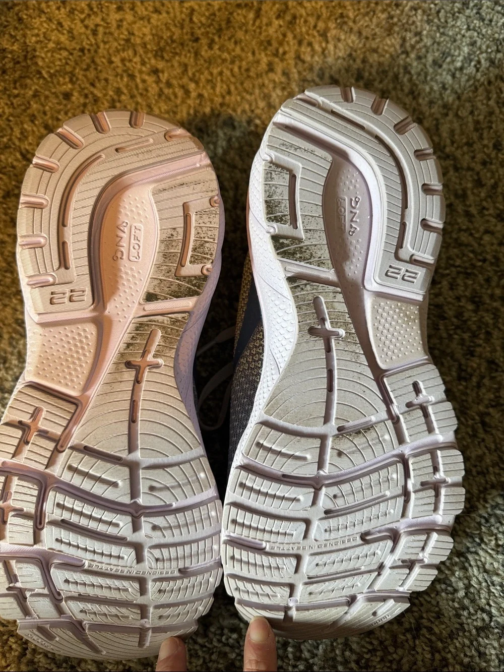 Brooks Women's Lavender and Blue Running Sneakers